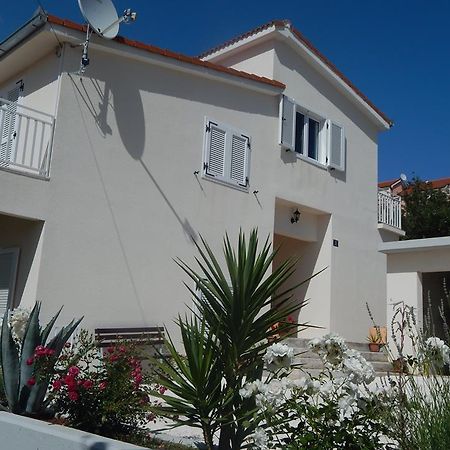 Apartment Arleta Трогір Екстер'єр фото