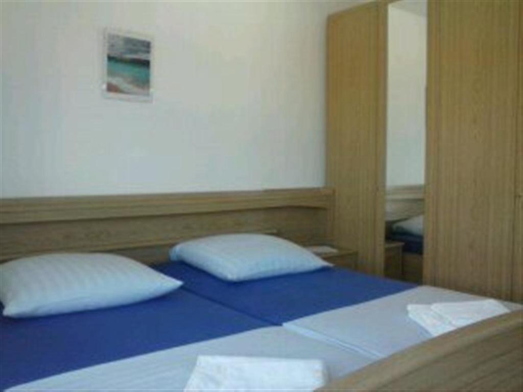 Apartment Arleta Трогір Екстер'єр фото